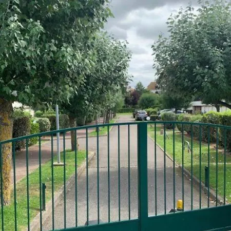 Superbe Terrasse - & A 50m ! 滨海维莱